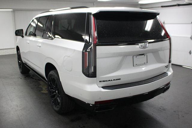 new 2024 Cadillac Escalade ESV car, priced at $109,659