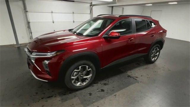 new 2025 Chevrolet Trax car, priced at $23,911
