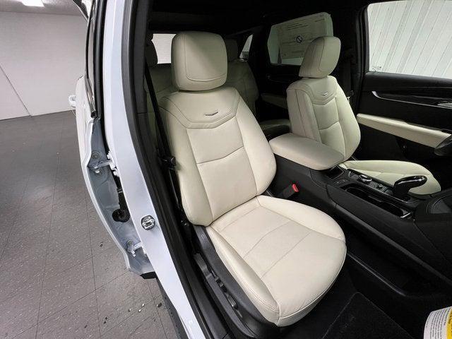 new 2025 Cadillac XT5 car, priced at $64,634