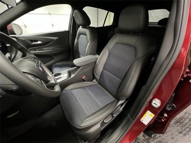 new 2025 Buick Envista car, priced at $25,001