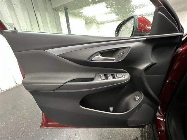 new 2025 Buick Envista car, priced at $25,001