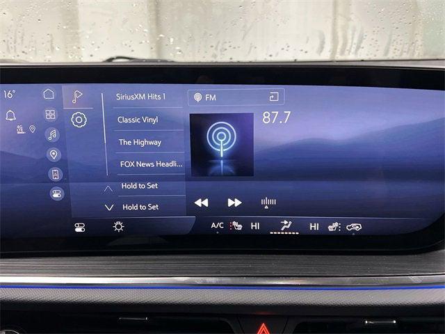 new 2025 Buick Envision car, priced at $33,406