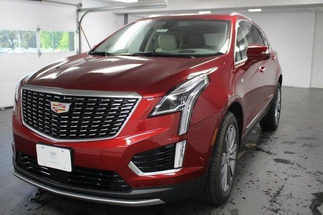 new 2024 Cadillac XT5 car, priced at $55,118