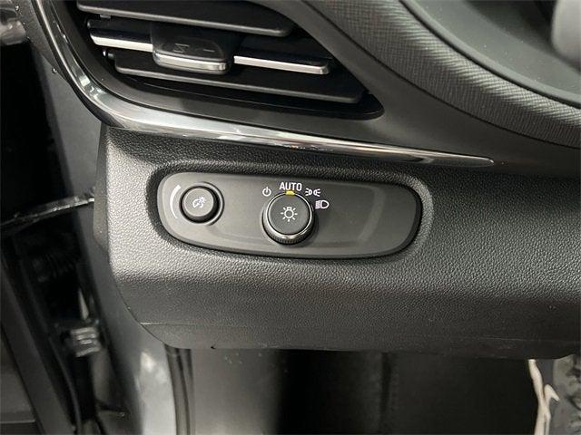 new 2025 Buick Envista car, priced at $25,892