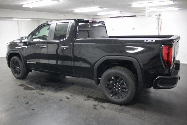 new 2025 GMC Sierra 1500 car, priced at $46,164