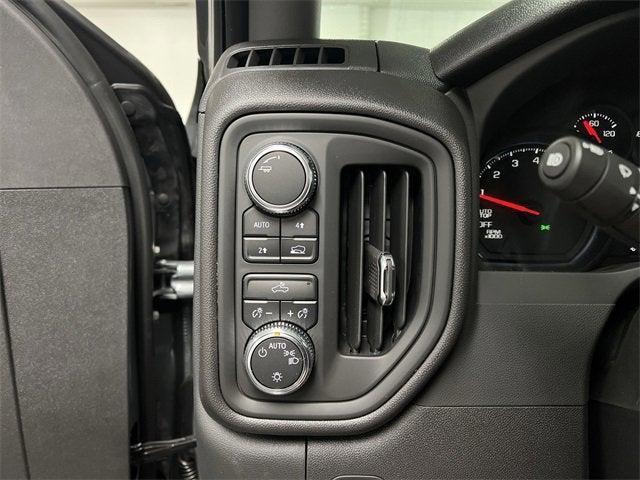 new 2025 GMC Sierra 1500 car, priced at $40,295