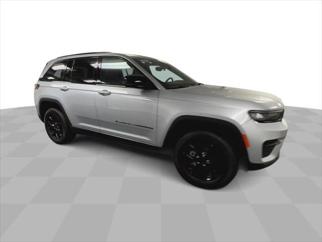 used 2024 Jeep Grand Cherokee car, priced at $38,285
