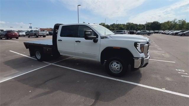 new 2025 GMC Sierra 3500 car, priced at $62,000