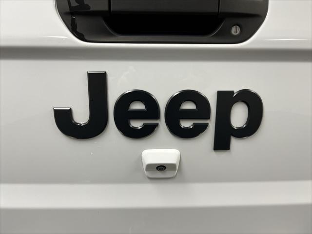 used 2022 Jeep Gladiator car, priced at $31,197