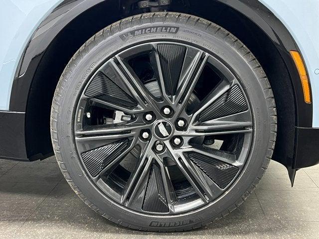 new 2025 Cadillac LYRIQ car