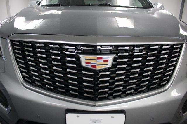 new 2025 Cadillac XT5 car, priced at $54,784