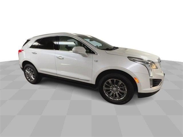 used 2017 Cadillac XT5 car, priced at $17,337