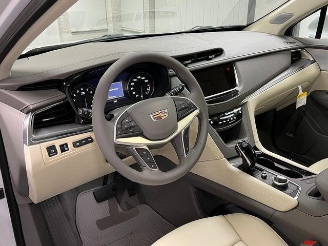 new 2025 Cadillac XT5 car, priced at $60,612