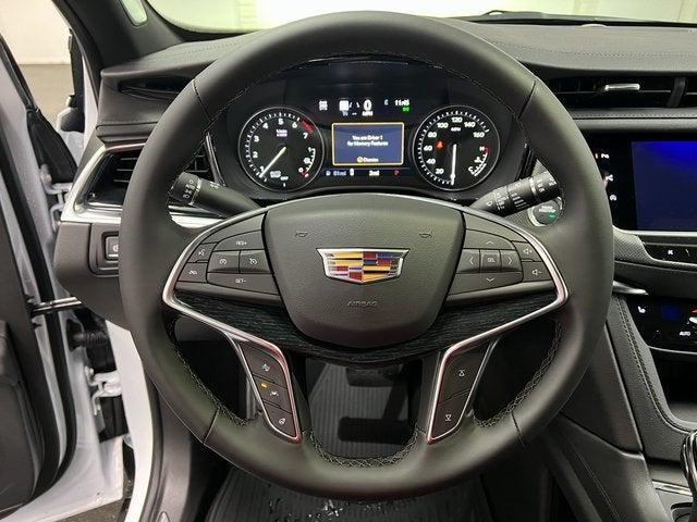 new 2025 Cadillac XT5 car, priced at $58,863