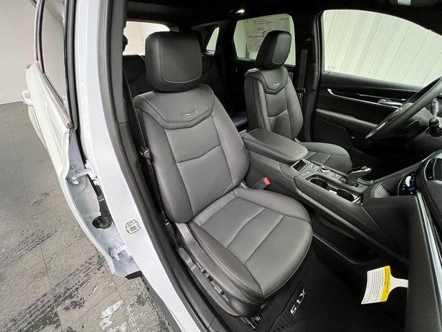 new 2025 Cadillac XT5 car, priced at $58,863