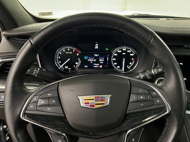 used 2022 Cadillac XT5 car, priced at $37,336