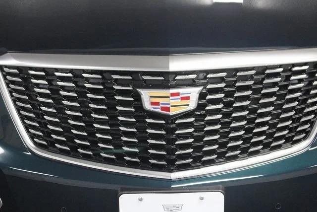 new 2024 Cadillac XT5 car, priced at $46,100