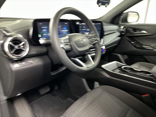 used 2025 Chevrolet Equinox car, priced at $30,327