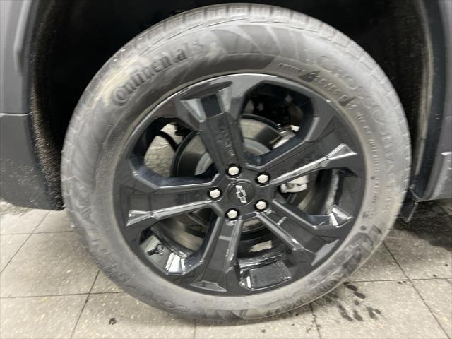 used 2025 Chevrolet Equinox car, priced at $30,327