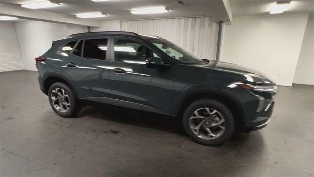used 2025 Chevrolet Trax car, priced at $24,306