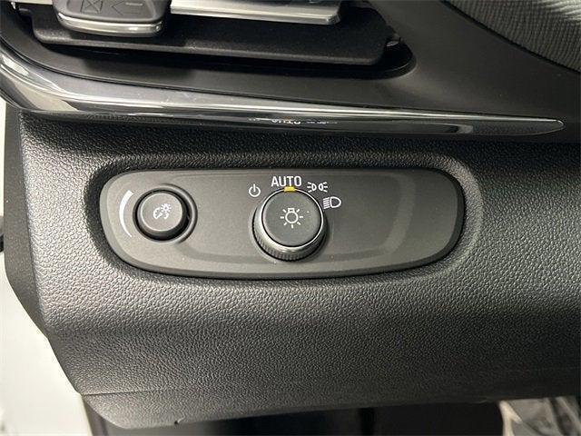 new 2025 Buick Envista car, priced at $24,720