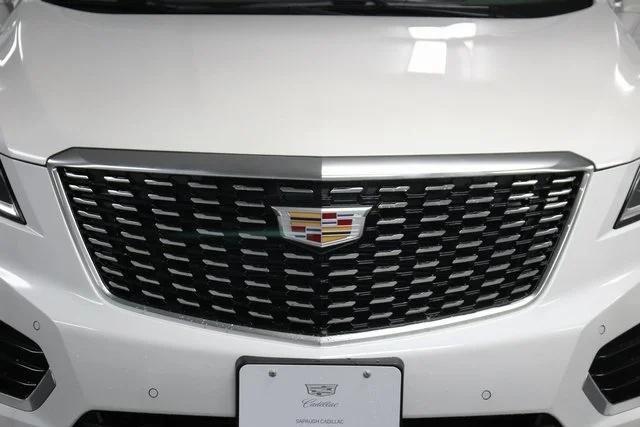 new 2024 Cadillac XT5 car, priced at $54,815