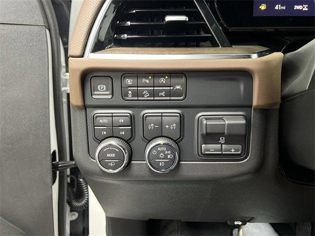 new 2025 Chevrolet Suburban car, priced at $92,065