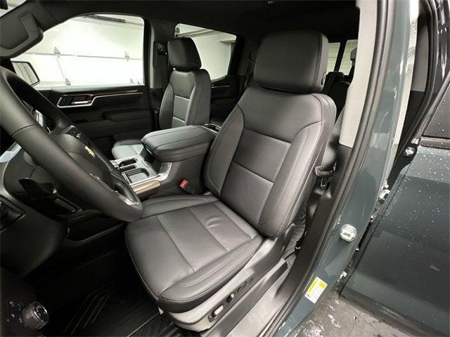 new 2025 Chevrolet Silverado 1500 car, priced at $53,556