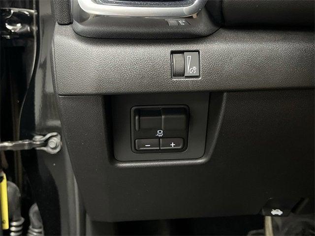 new 2025 GMC Canyon car, priced at $44,868