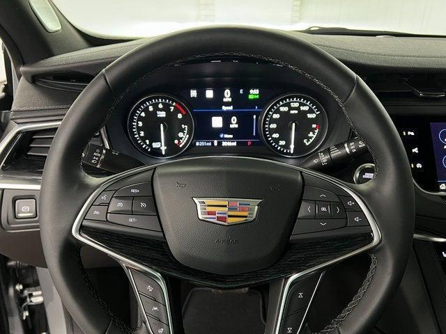 used 2025 Cadillac XT5 car, priced at $51,338