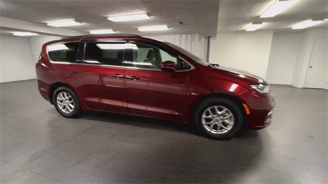 used 2021 Chrysler Pacifica car, priced at $24,337