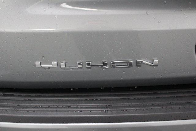new 2024 GMC Yukon XL car, priced at $77,204