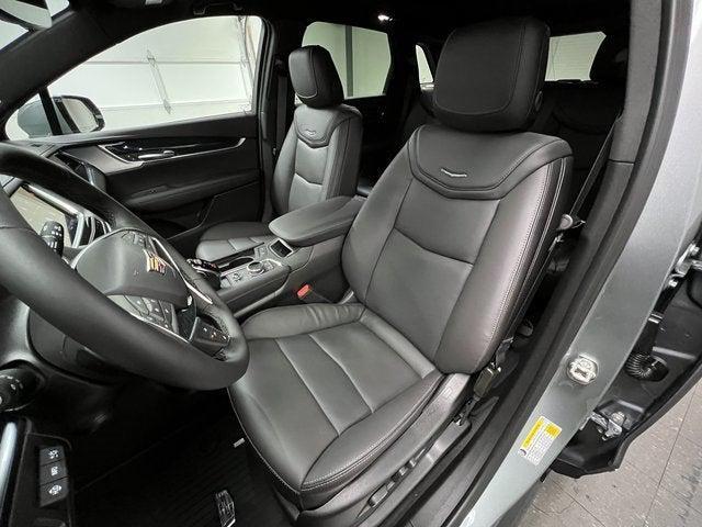 new 2025 Cadillac XT5 car, priced at $56,109