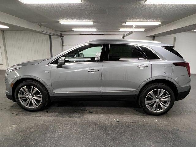 new 2025 Cadillac XT5 car, priced at $56,109
