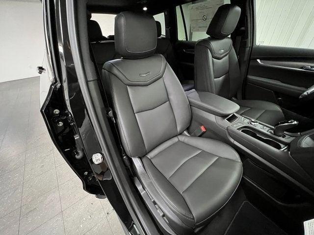 new 2025 Cadillac XT6 car, priced at $50,213