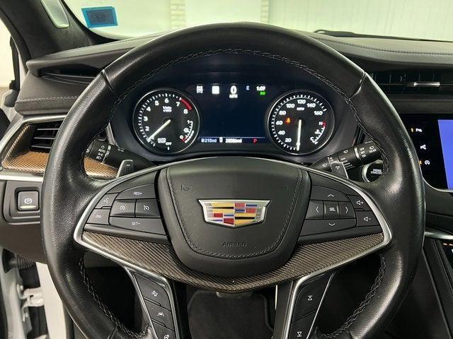 used 2022 Cadillac XT5 car, priced at $46,308