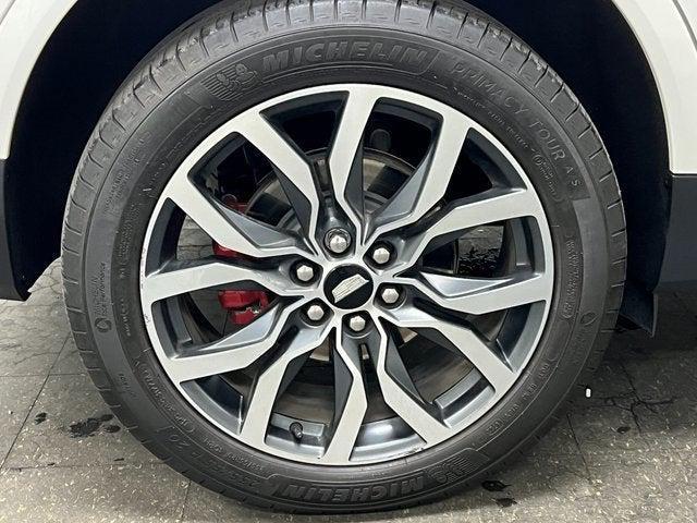 used 2022 Cadillac XT5 car, priced at $46,308