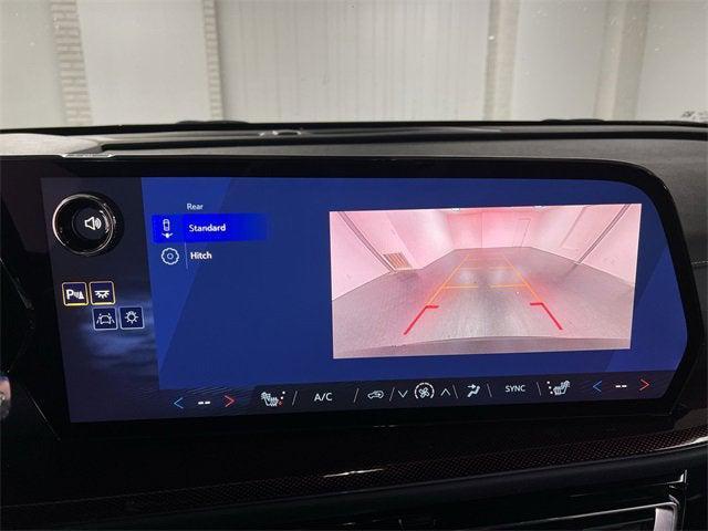 new 2026 Chevrolet Traverse car, priced at $50,197