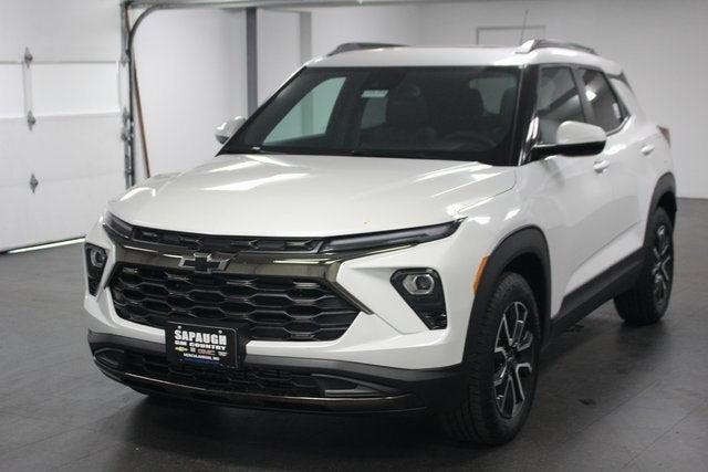 new 2025 Chevrolet TrailBlazer car, priced at $33,499