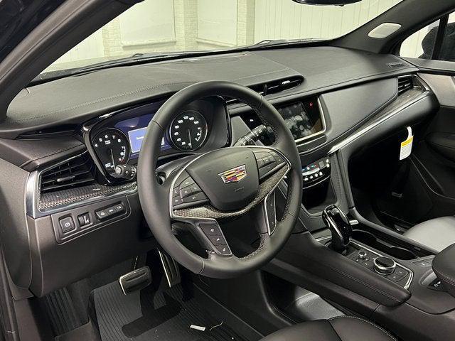 new 2025 Cadillac XT5 car, priced at $58,380