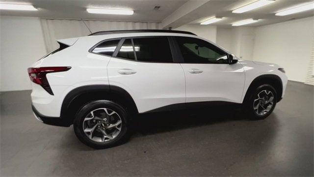 used 2025 Chevrolet Trax car, priced at $22,914
