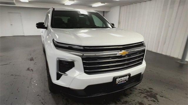 new 2026 Chevrolet Traverse car, priced at $46,283