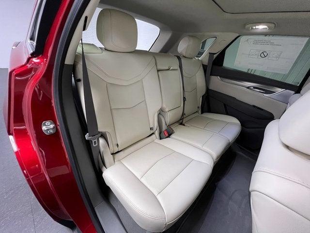 new 2025 Cadillac XT5 car, priced at $54,137