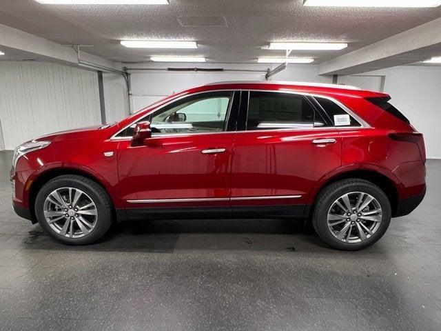 new 2025 Cadillac XT5 car, priced at $54,137