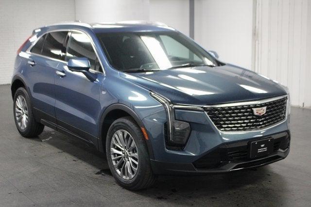 new 2025 Cadillac XT4 car, priced at $43,164