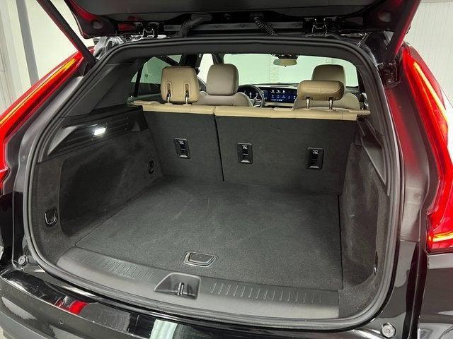 used 2024 Cadillac XT4 car, priced at $36,105