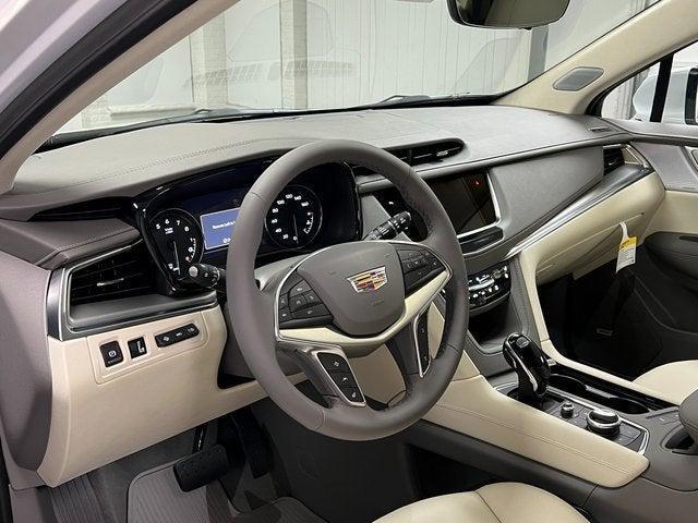 new 2025 Cadillac XT5 car, priced at $58,612
