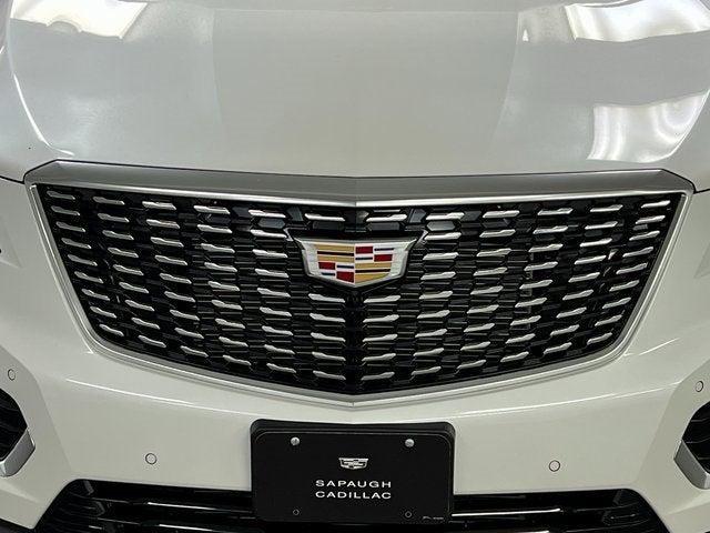 new 2025 Cadillac XT5 car, priced at $58,612