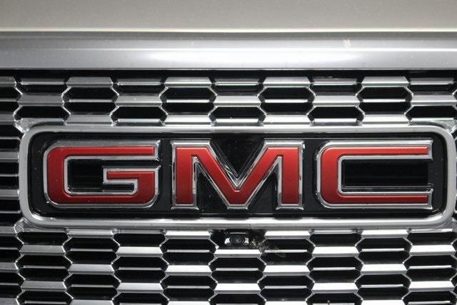 new 2024 GMC Yukon XL car, priced at $95,234