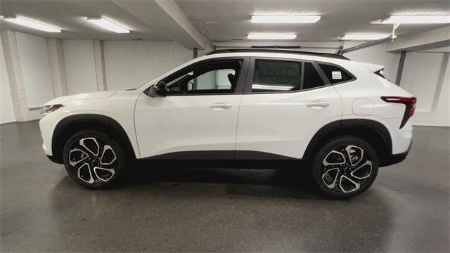 new 2025 Chevrolet Trax car, priced at $26,939